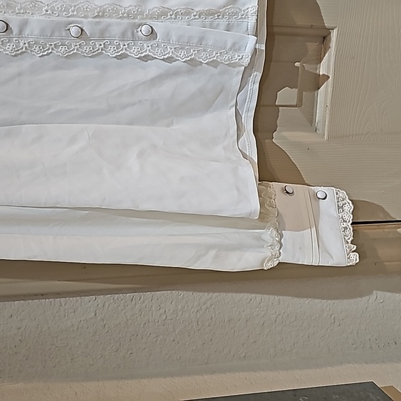 Vintage lace ruffle high collar blouse size XXL. - Picture 3 of 15